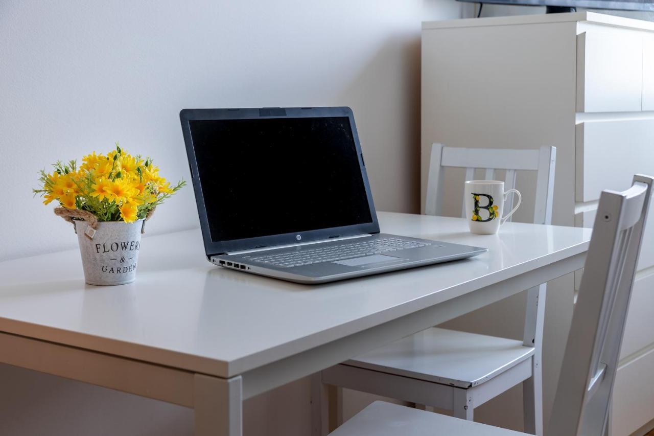 Milano City Apartments - Parking And Comfort - Spacious Apt Up To 8 Pax Ngoại thất bức ảnh