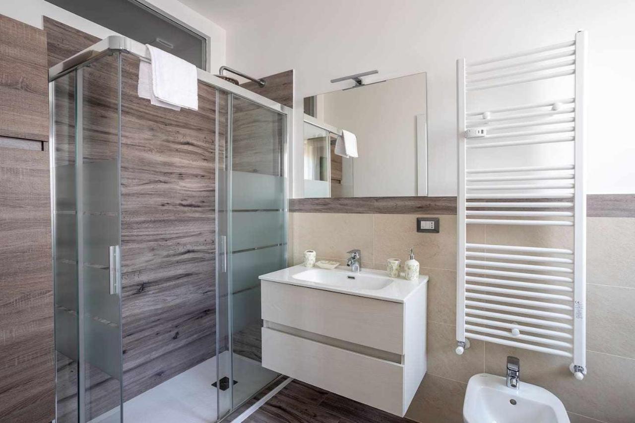 Milano City Apartments - Parking And Comfort - Spacious Apt Up To 8 Pax Ngoại thất bức ảnh