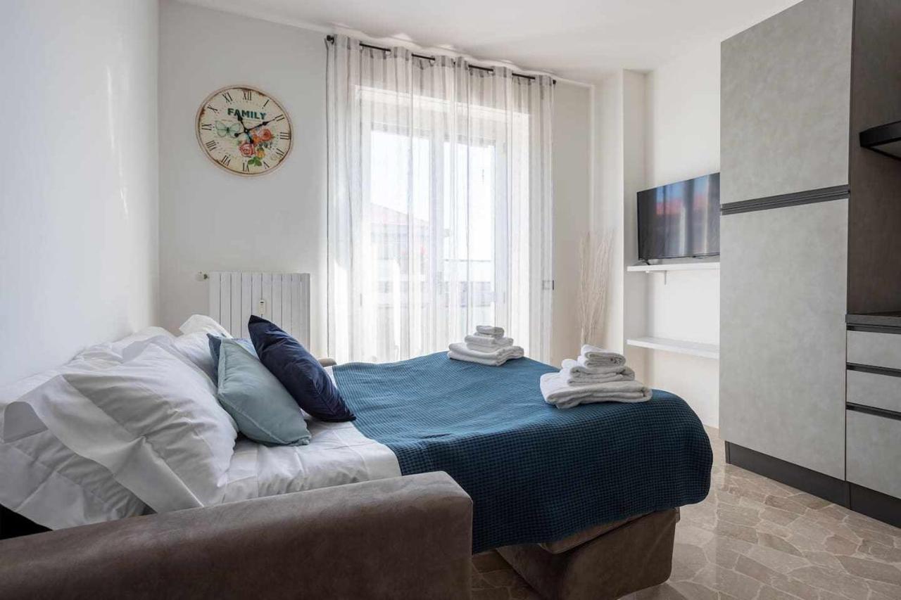Milano City Apartments - Parking And Comfort - Spacious Apt Up To 8 Pax Ngoại thất bức ảnh