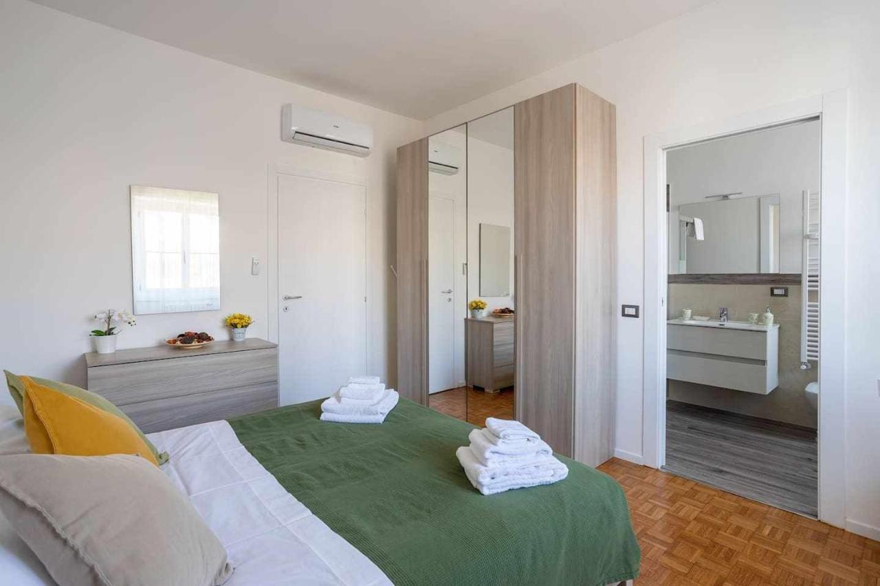 Milano City Apartments - Parking And Comfort - Spacious Apt Up To 8 Pax Ngoại thất bức ảnh